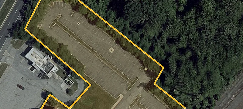 251 Lewis Ln