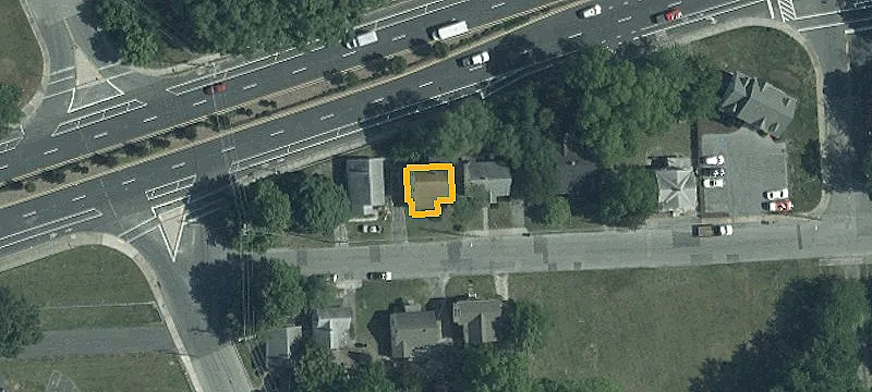 707 William St