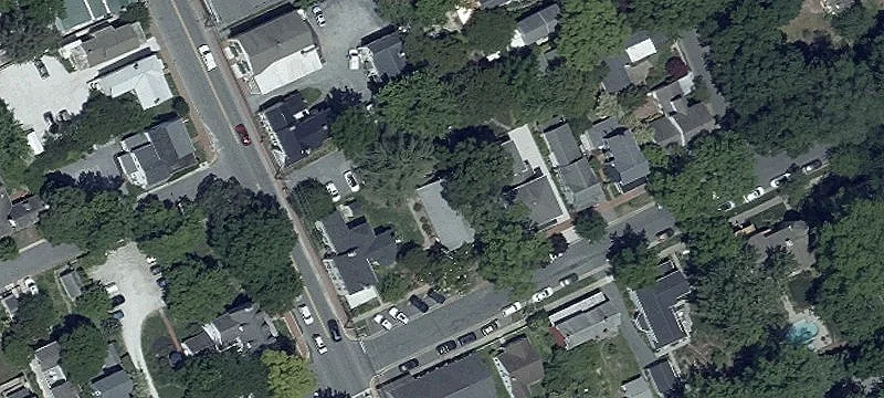 103 Chestnut St