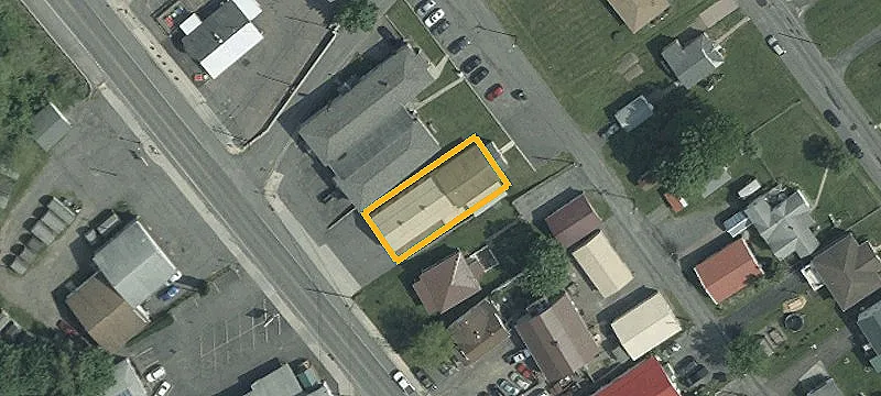 221 Main St