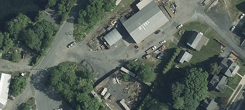 1646 Main St