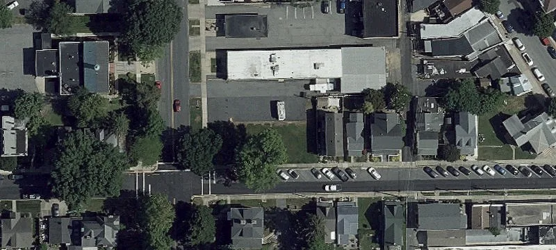 301 Un Ave