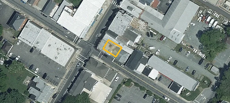 102 Commerce St