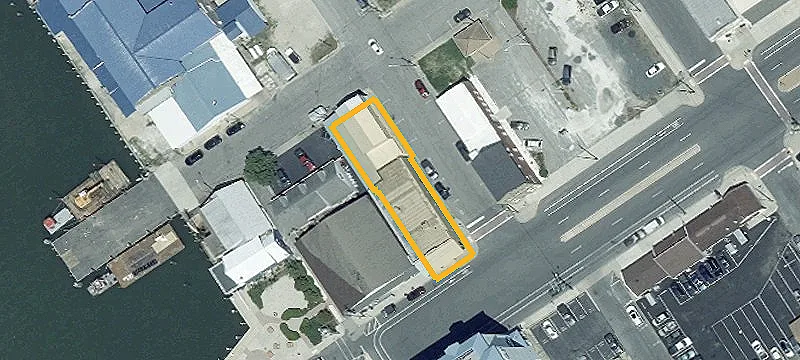 1101 Main St