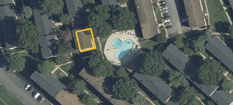 5400 Livingston Ter