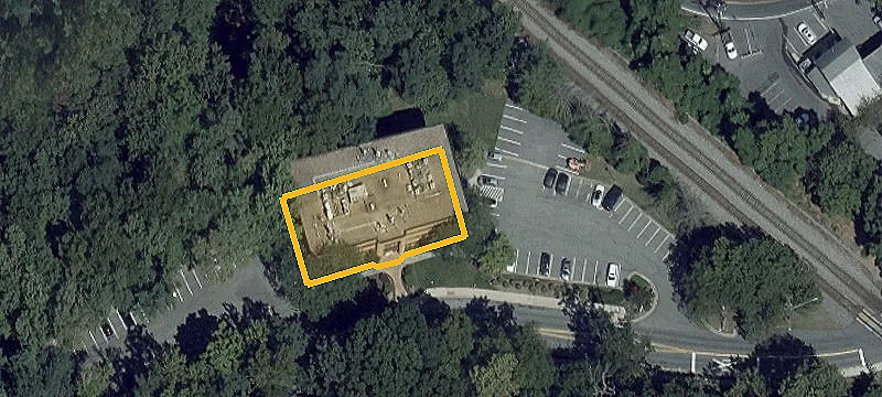 2900 Linden Ln