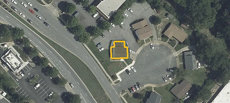 956 Chandler Ct