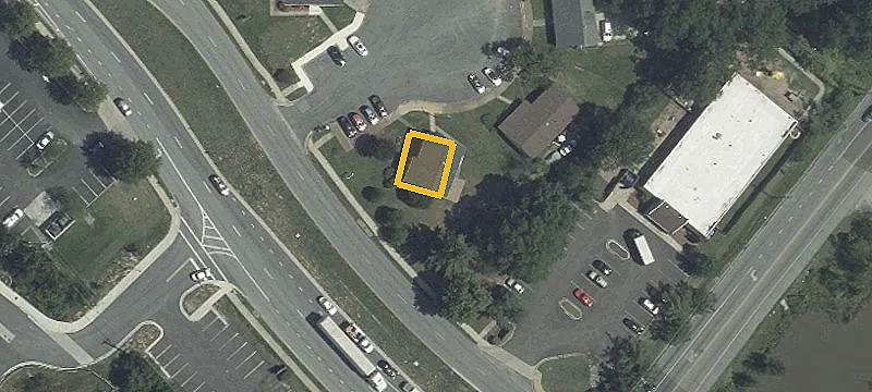 957 Chandler Ct