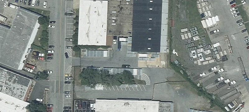 120 Hampton Ave