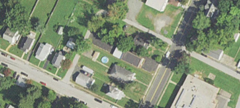 8 Law St