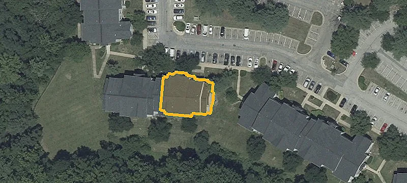 1-A Trumbull Dr
