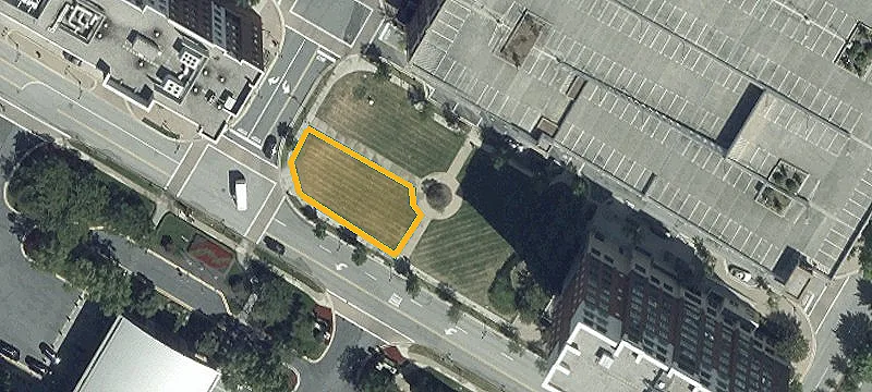 204 Waterfront St