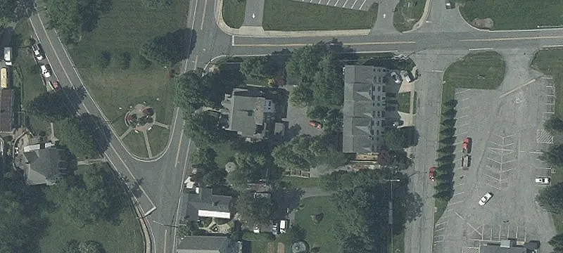 208 Main St