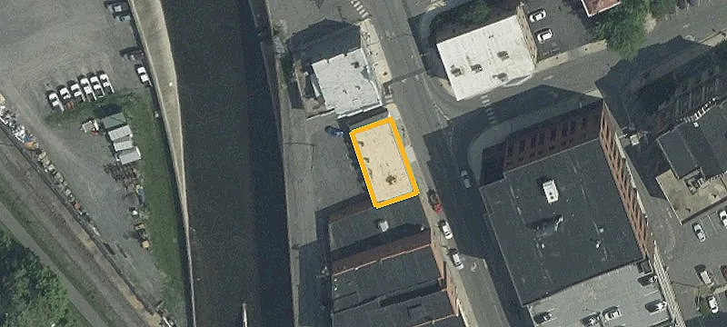 48 Mechanic St