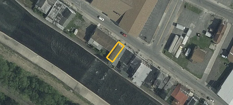 712 Mechanic St
