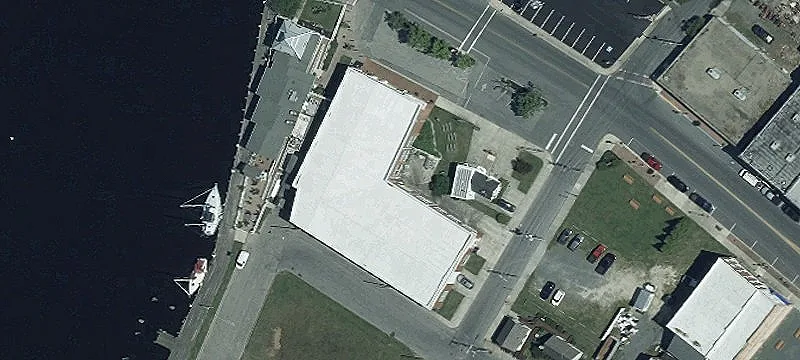 2 Market St
