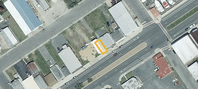 916 Main St