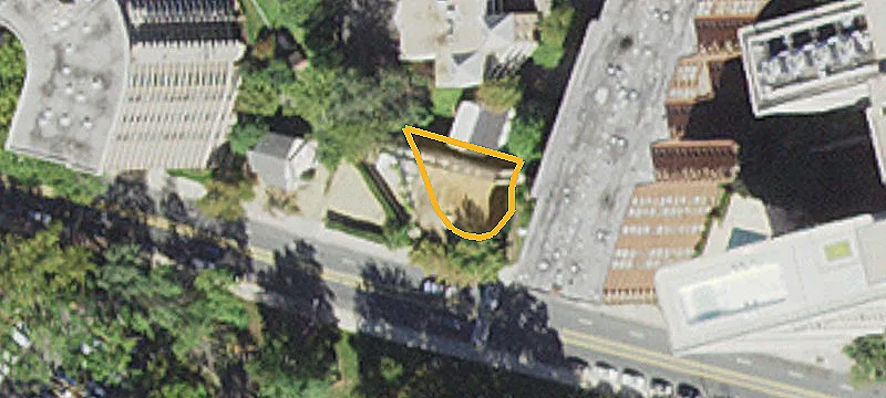 4601 Willard Ave