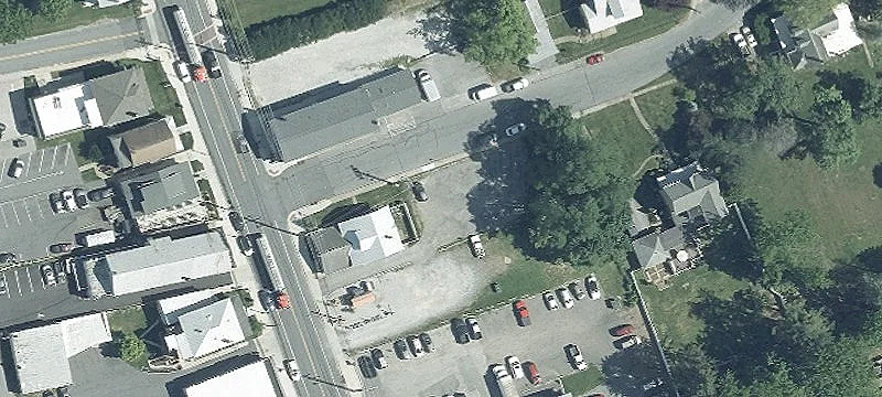 1231 Main St