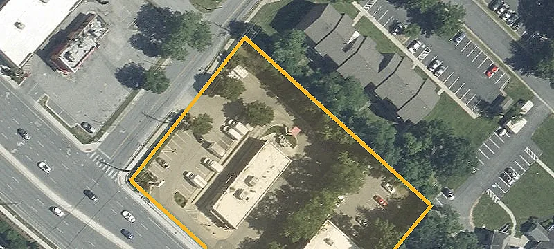 3 Saint Thomas Ln