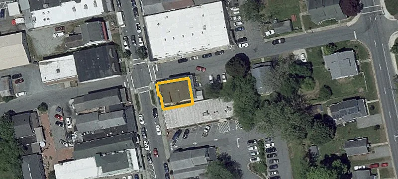 100 Main St
