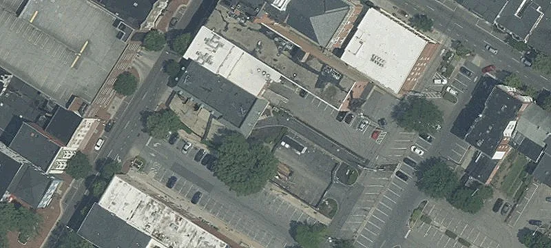 32 Potomac St