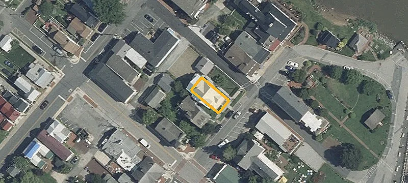 103 Bohemia Ave