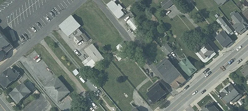 27 York St