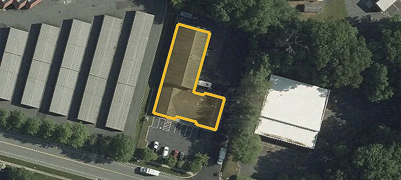 18 Newport Dr
