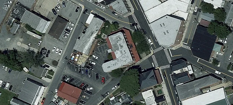 2 Main St