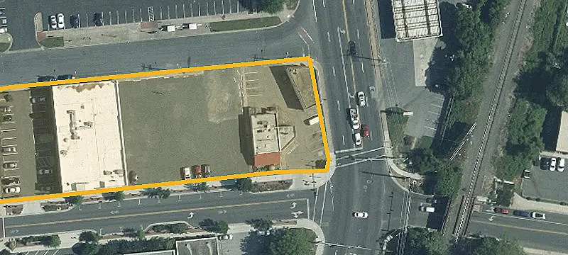 327 Main St