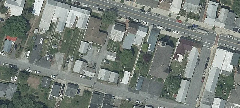 421 Main St