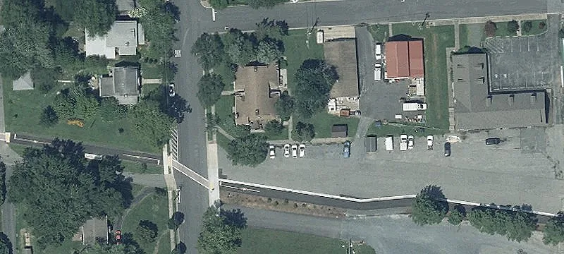 318 Aurora St