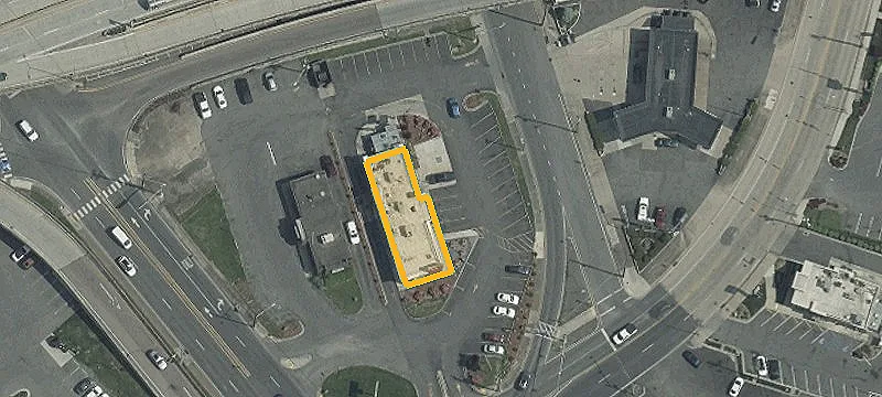 325 Ctr St