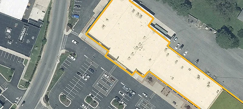 704 Cambridge Marketplace
