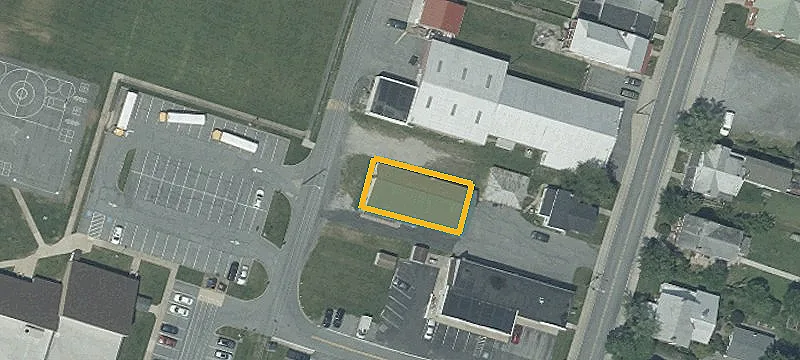 142 School Ln
