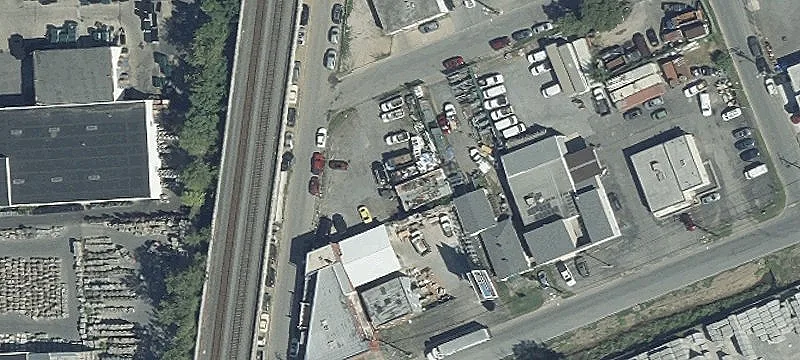 Varnum St
