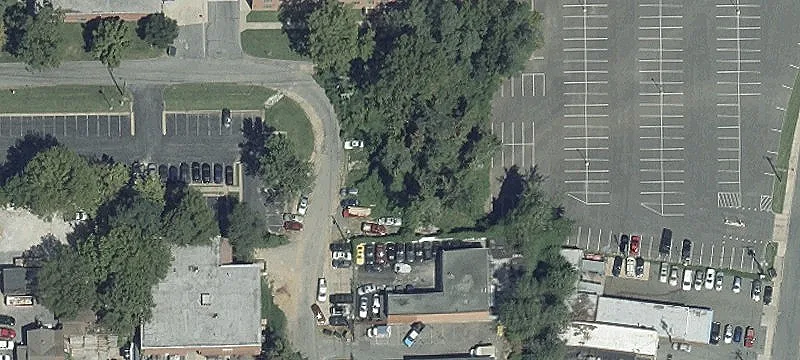 Montgomery Ave
