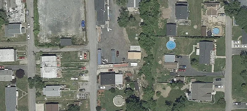 School House Ln