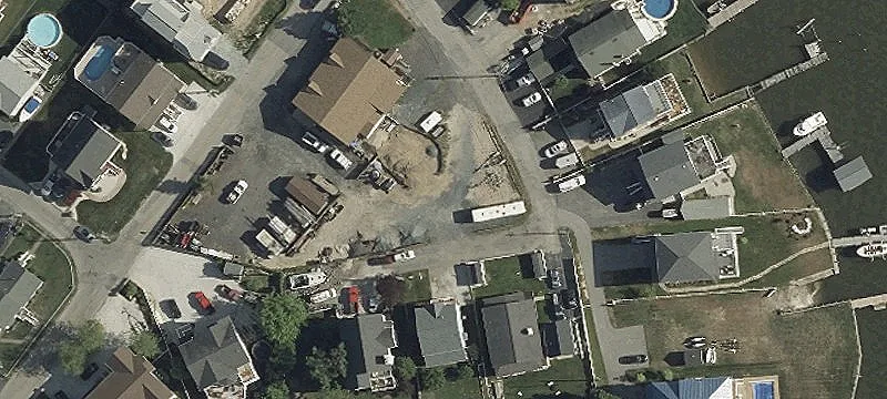 9211 Cuckold Pt Rd