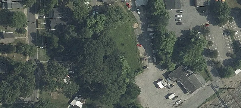 Railroad Ave