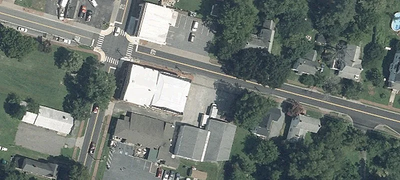 Railroad Ave