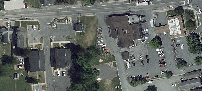 Race St