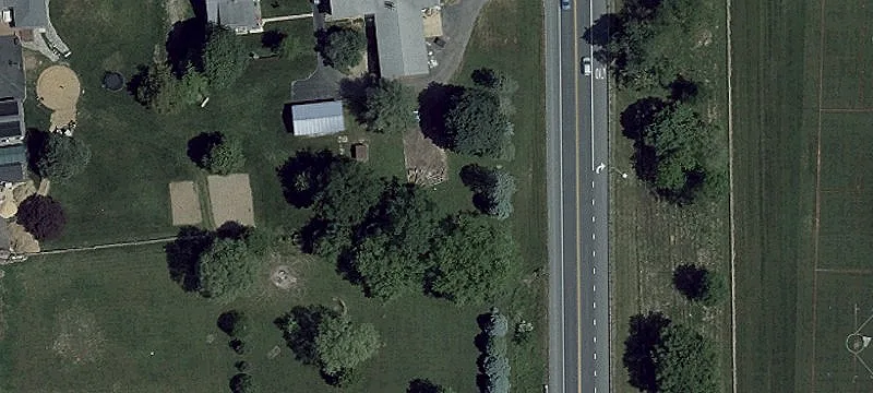 Brick Meetinghouse Rd