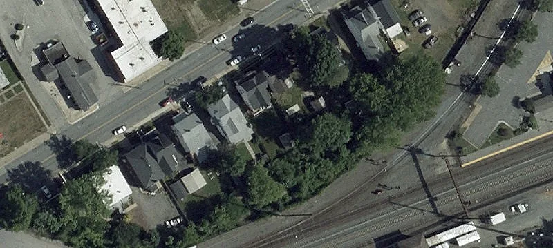 360 Broad St