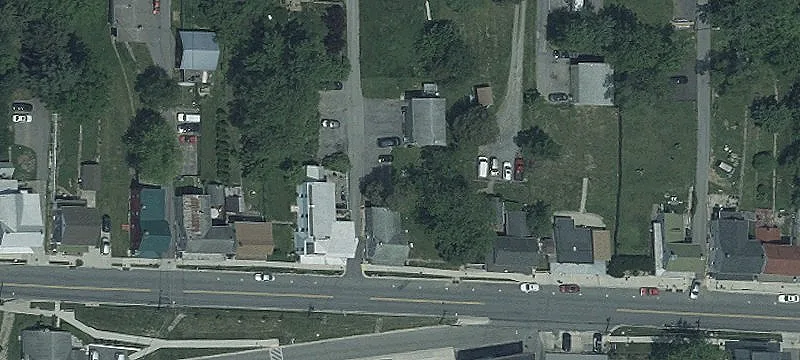 411 Main St