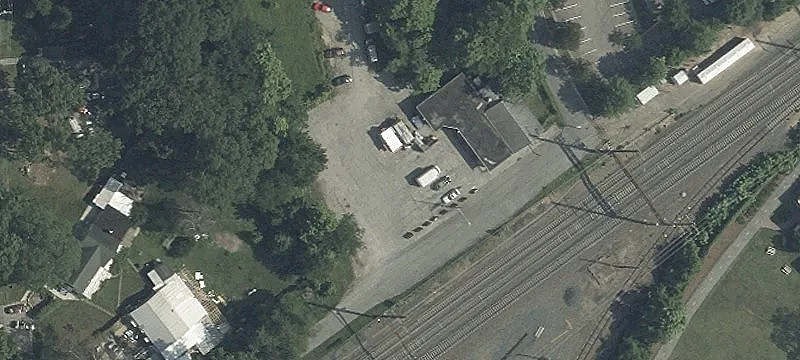 Railroad Ave