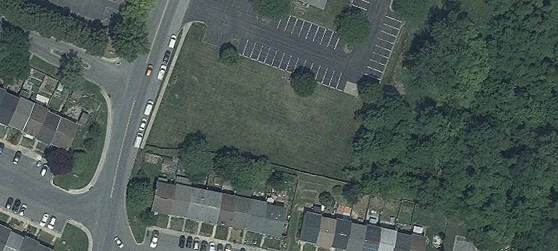 Maple Ave