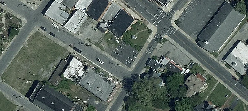 Willow St