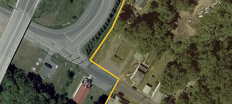 21227 Queens Pt SW Rd